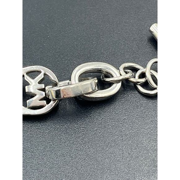 Michael Kors Silver Heritage Fulton Padlock Station Pave Crystal Toggle Bracelet - Picture 7 of 9